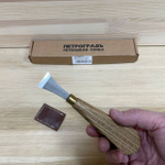 ХИТ! Резак по дереву / резец - топорик для резьбы по дереву, прямая РК двухстронняя заточка 23 мм / 40мм ПЕТРОГРАДЪ М00022715