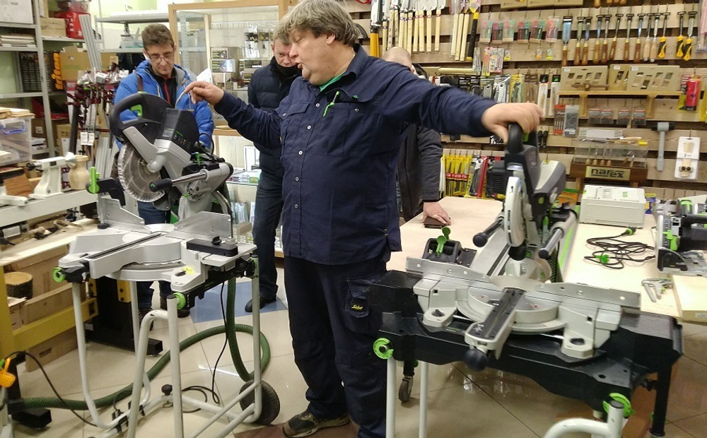 ХИТ! Торцовочная пила с протяжкой FESTOOL KS 120 REB KAPEX 575302