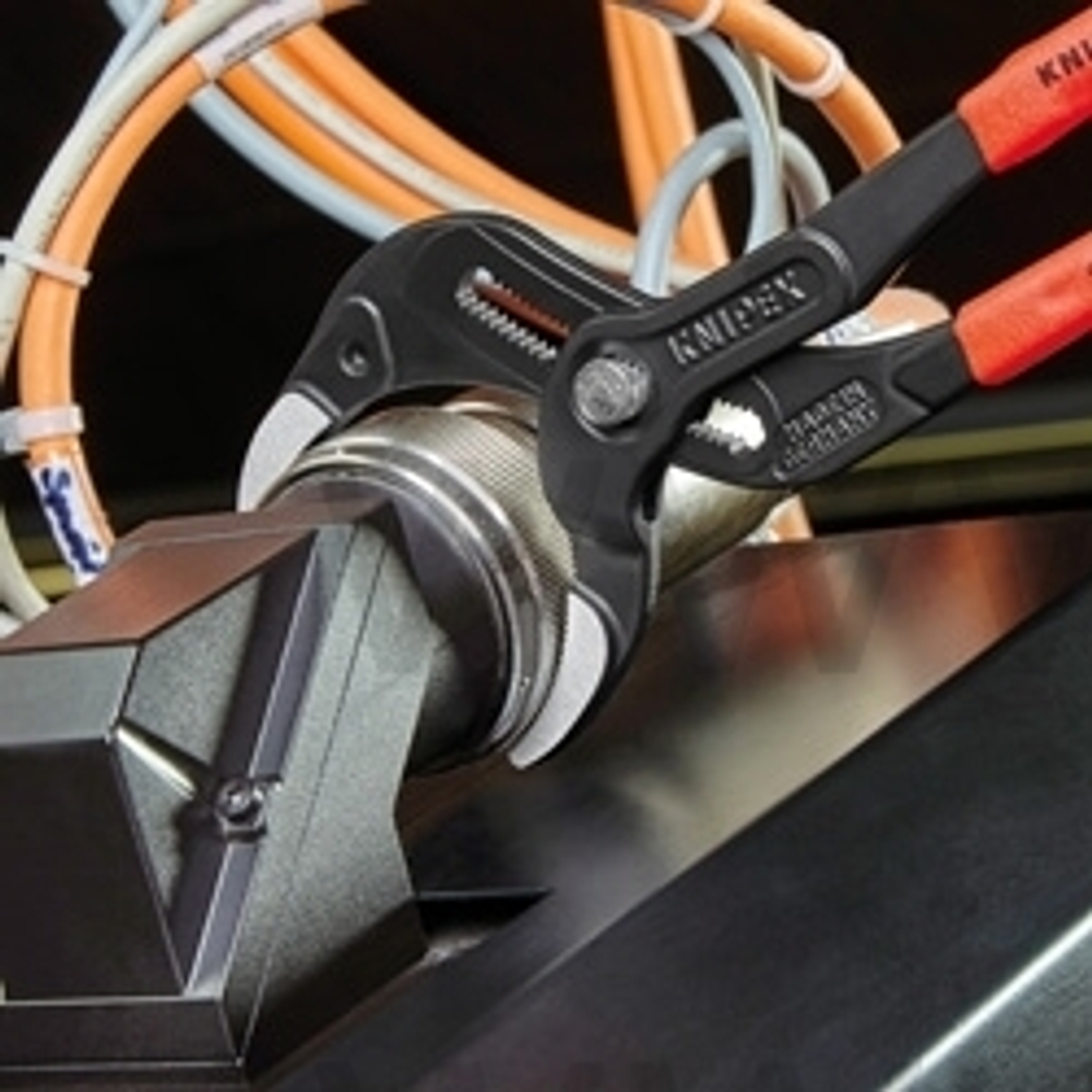Клещи переставные трубные 250 мм, зев 25 - 80 мм, фосфатированные 81 01 250 KNIPEX KN-8101250
