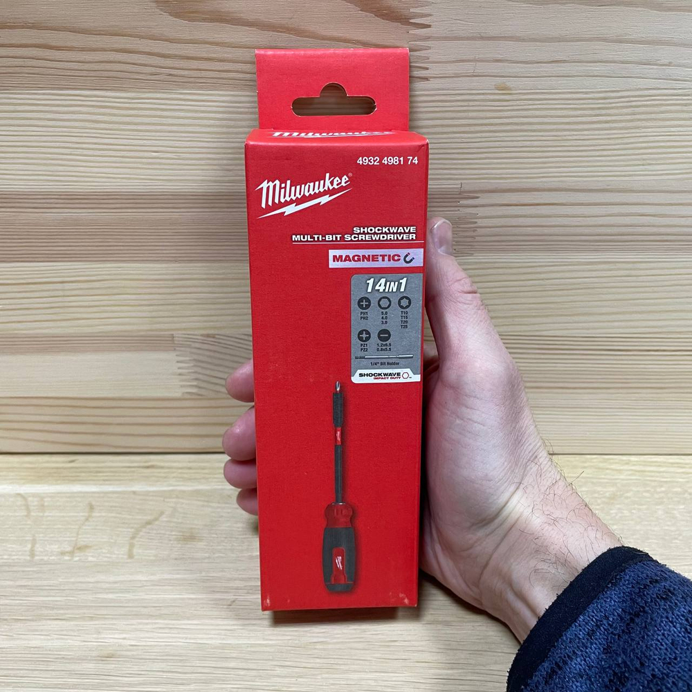 Отвертка универсальная SHOCKWAVE 14 в 1, деpжaтeль бит 1/4 дюйма подхoдит для электроинстpумента MILWAUKEE 4932498174