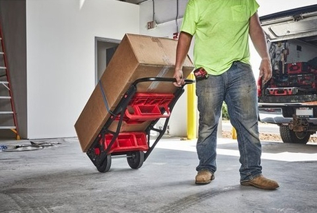 ХИТ! Тележка на двух колесах MILWAUKEE Packout 2 Wheeled Cart  грузоподъемность 180 кг 4932472131