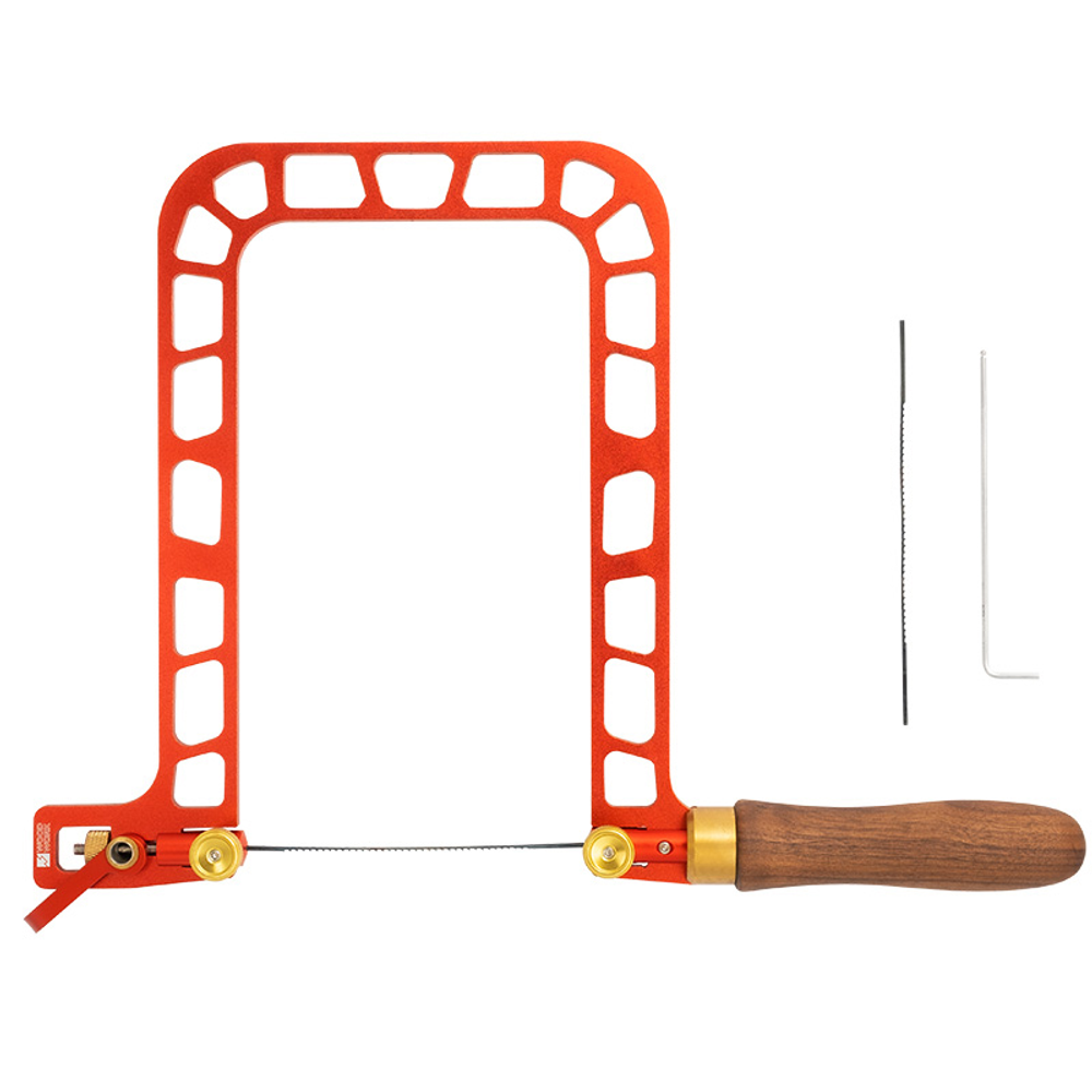 Новинка! Лобзик ручной с эксцентриковым натяжителем полотна Woodwork, с полотном 130 мм, глубина 200 мм. Алюминиевая рамка, деревянная рукоятка, дополнительное полотно в комплекте HSS-200