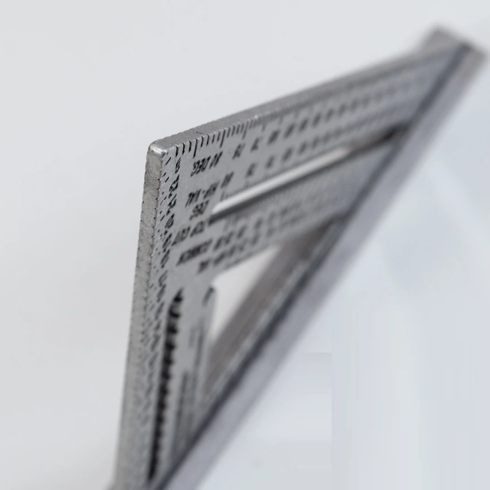 ХИТ! Угольник оригинальный метрический 250 мм для плотника и столяра Metric Speed Square Sw-250 с русской книжкой - инструкцией с Черной разметкой Swanson MT202-BLK