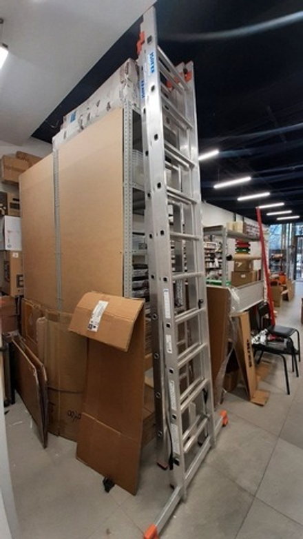 ХИТ! Лестница трехсекционная универсальная TRIBILO KRAUSE MONTO 3 м x 10 ступеней 129680