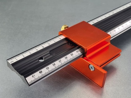 ХИТ! Линейка высокоточная алюминиевая 620 мм, 2 зеркальные метрические шкалы без упора Uniqtool UTM-0088