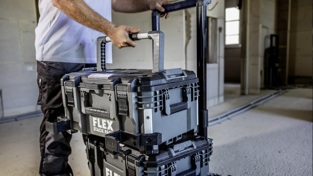 Новинка! Средний кейс со съемным контейнером для аксессуаров STACK PACK TK-L SP MB FLEX 531465