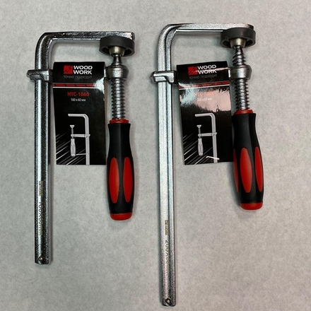 ХИТ! Струбцина кованная F-тип 160 х 60 мм c винтовой рукояткой для установки в Т-паз Woodwork HTC-1660