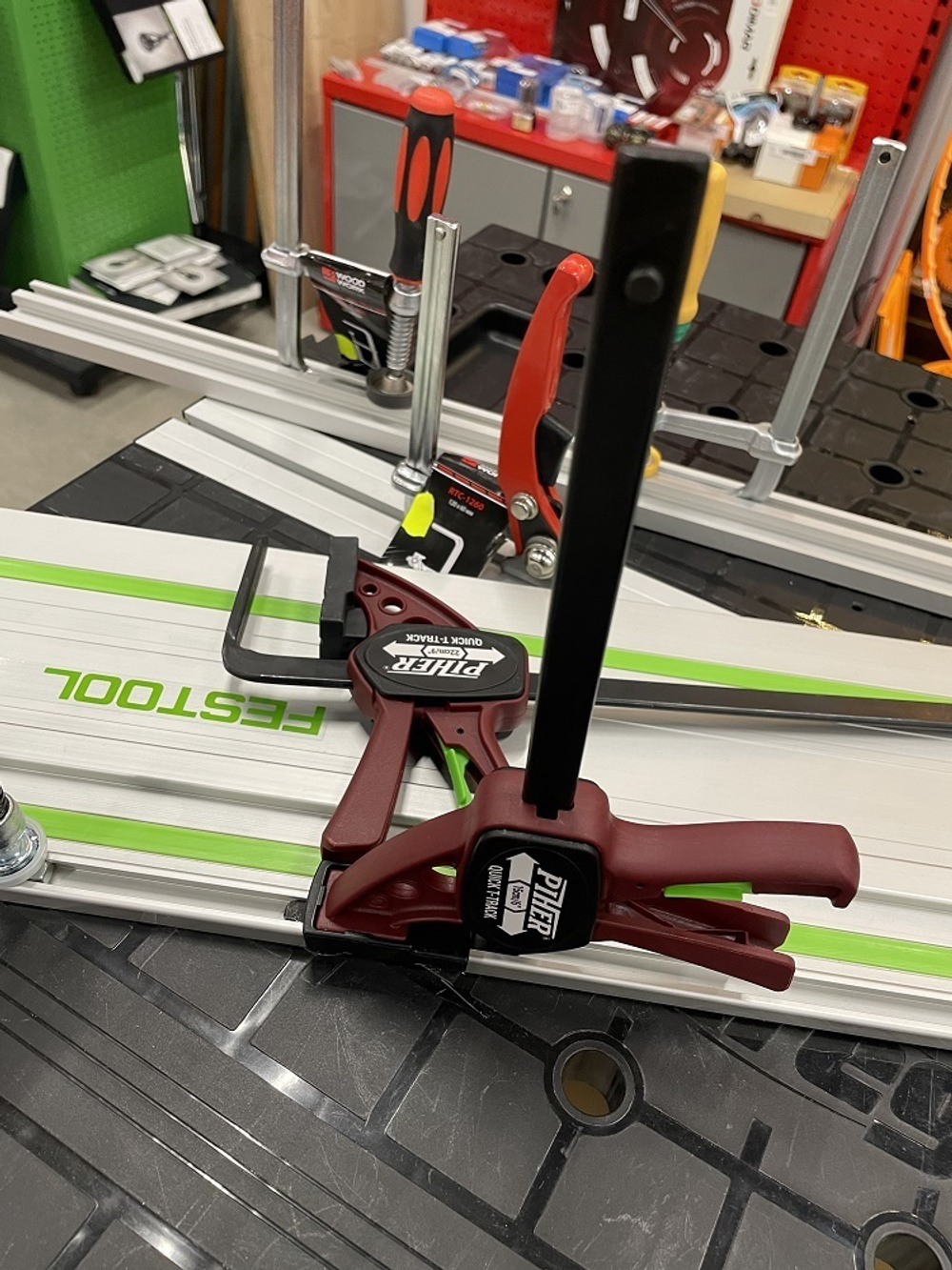 ХИТ! Струбцина одноручная быстрозажимная Mini Quick T-Track 15 см 600 N для работы с шинами Piher 52101 М00013378