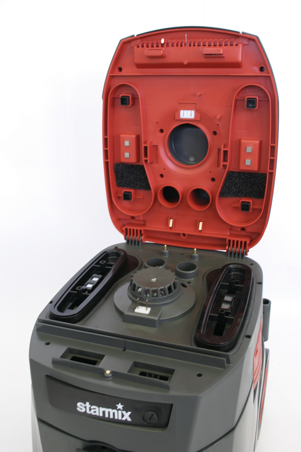ХИТ! Пылесос промышленный Starmix iPulse L-1635 BASIC 1,6 кВт 35 л для самой тяжелой непрерывной работы с любым инструментом и при любом количестве пыли 018539
