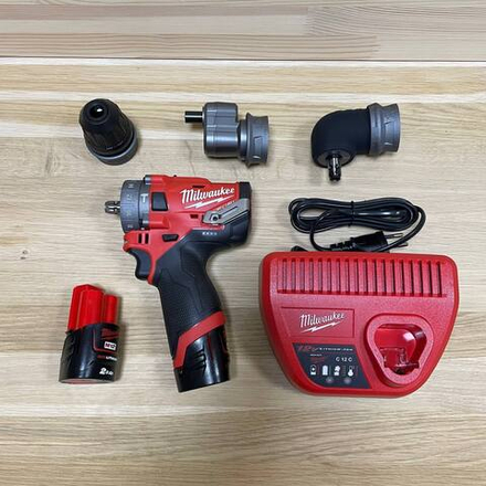 ХИТ! Комплект в кейсе M12 FPDXKIT-202X: Субкомпактная ударная аккумуляторная дрель со съемным патроном с 2 шт Аккумуляторами M12 B2 2.0 Ач, Зарядное устройство C12 Milwaukee 4933464138