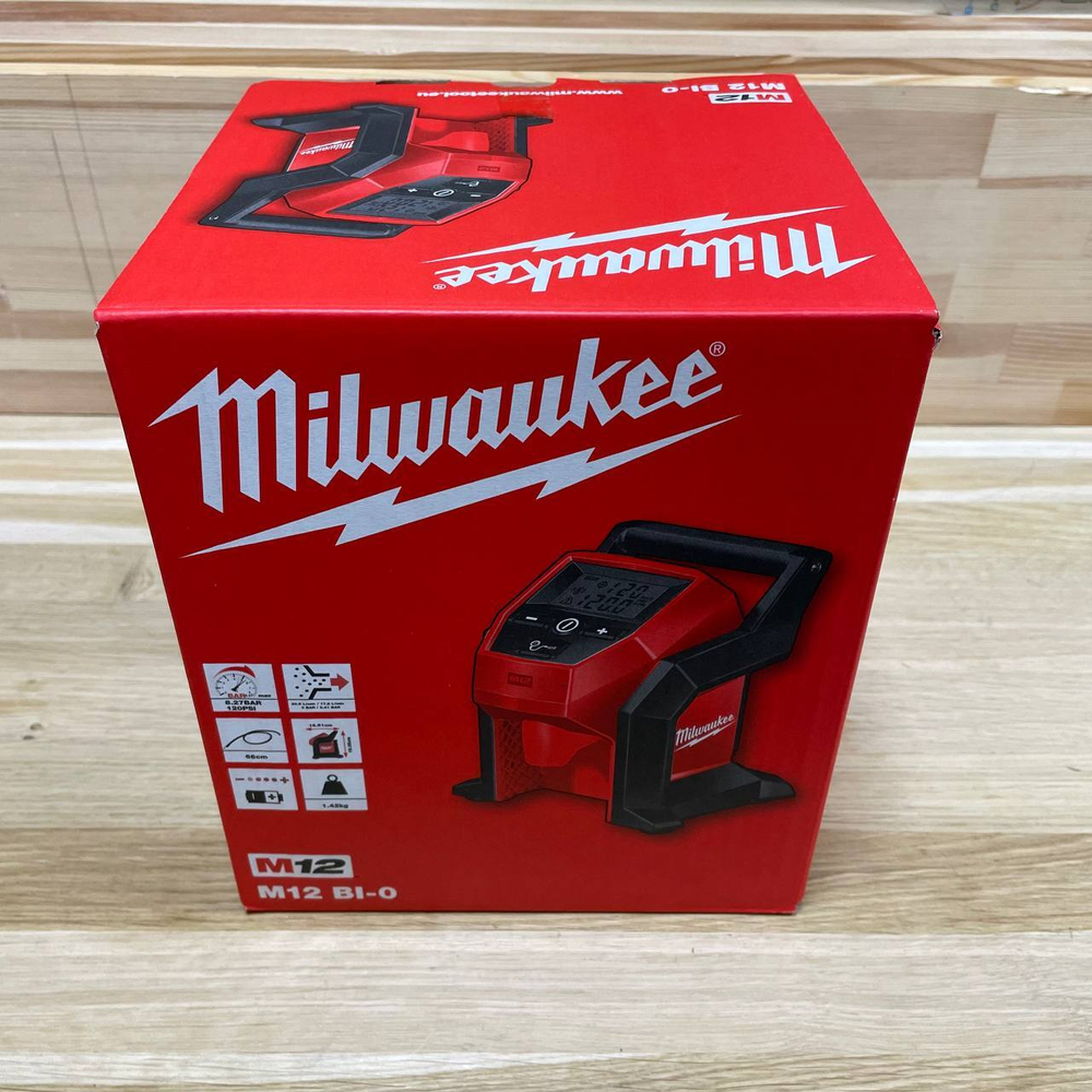 Легкий старт: Аккумуляторный компрессор Milwaukee M12 BI-0 для быстрого накачивания автомобильных, легких грузовиков и других компактных шин 4933464124