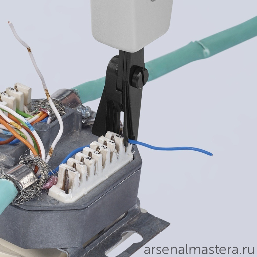 Инструмент для укладки кабелей LSA-Plus и их аналогов, UTP и STP, 0,4 - 0,8 мм, L-175 мм KNIPEX KN-974010
