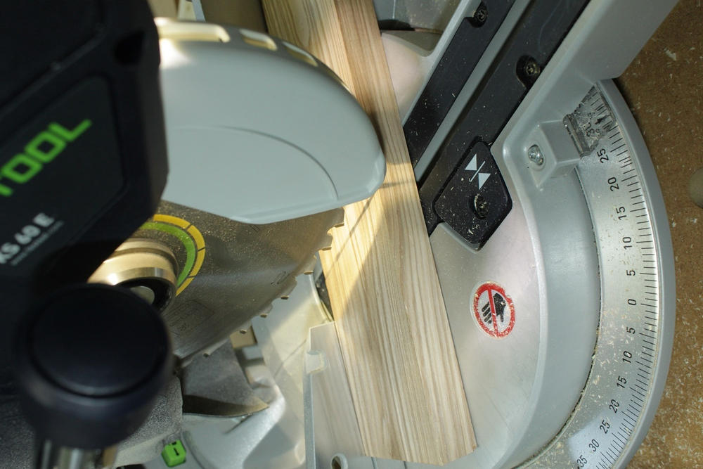 ХИТ! Торцовочная пила с протяжкой FESTOOL KAPEX KS 60 E 561683