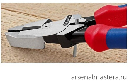 Плоскогубцы электромонтажные 240 мм Lineman's (ПАССАТИЖИ) фосфатированные, 2-комп ручки 09 02 240 KNIPEX KN-0902240