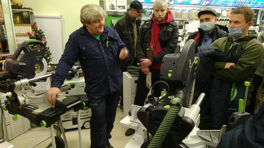 Торцовочная пила с протяжкой FESTOOL KAPEX KS 120 REB-Set-MFT с Многофункциональным столом MFT 576663