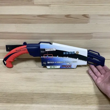 Новинка! Пила ручная садовая японская изогнутая гибридный зуб НОЖОВКА TAKAGI Sheath Pruning Saws Shark Saw 300 x 0,9 мм 7TPI с PTFE покрытием. Ножны в комплекте 107326