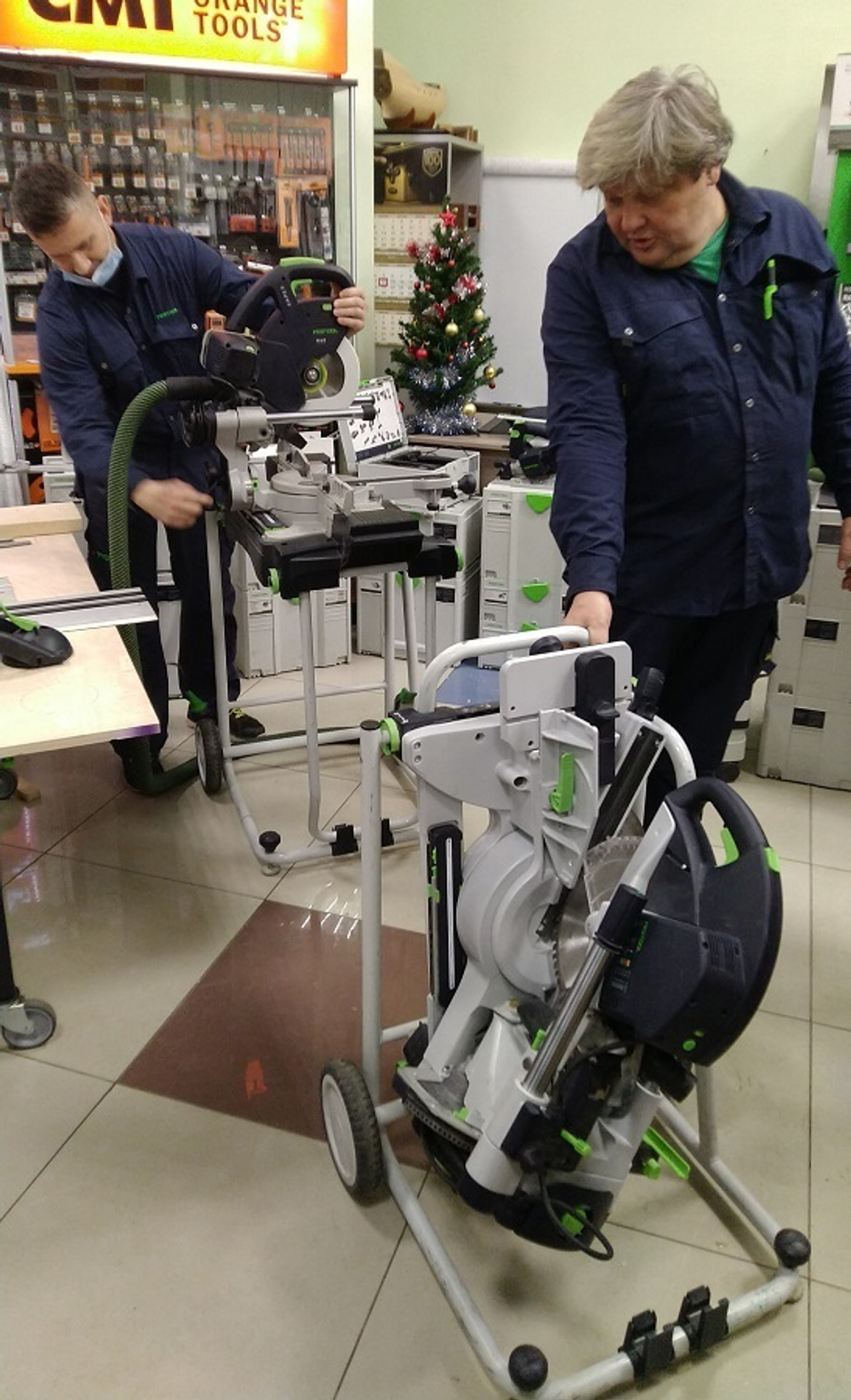 ХИТ! Торцовочная пила с протяжкой FESTOOL KS 120 REB KAPEX 575302