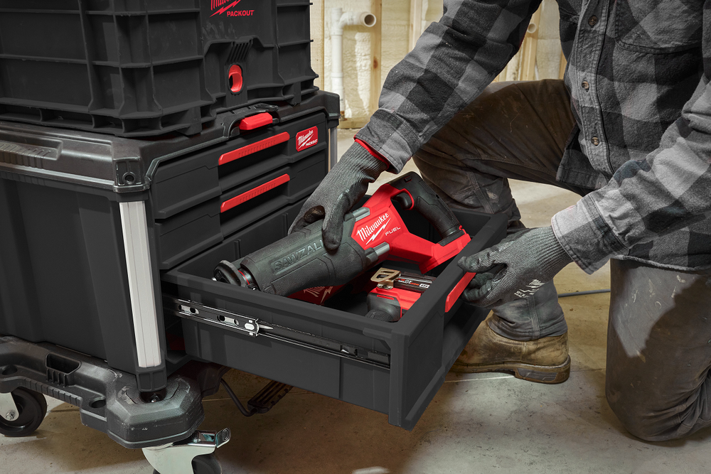 Новинка! Ящик с 2 и 1 выдвижными отсеками Drawer Tool Box PACKOUT Milwaukee 4932493190