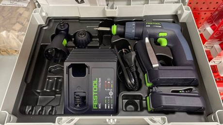 ХИТ! Аккумуляторная дрель-шуруповёрт FESTOOL CXS 10,8 В 2,6-Set с 2 шт Аккумуляторами, Устройством быстрозарядным ПЛЮС Насадка угловая 576093