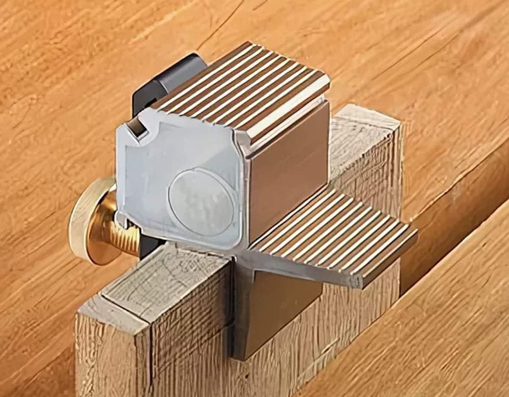 Стусло Veritas Dovetail Guide 1:8 магнитное для выпиливания ласточкиных хвостов 05T02.12 М00003363