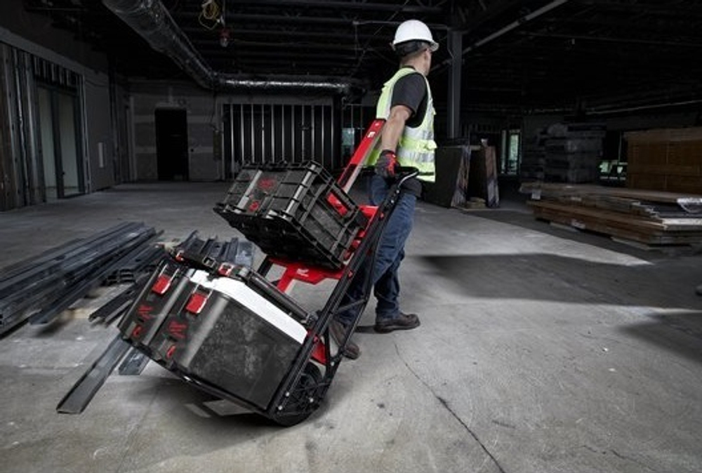 ХИТ! Тележка на двух колесах MILWAUKEE Packout 2 Wheeled Cart  грузоподъемность 180 кг 4932472131