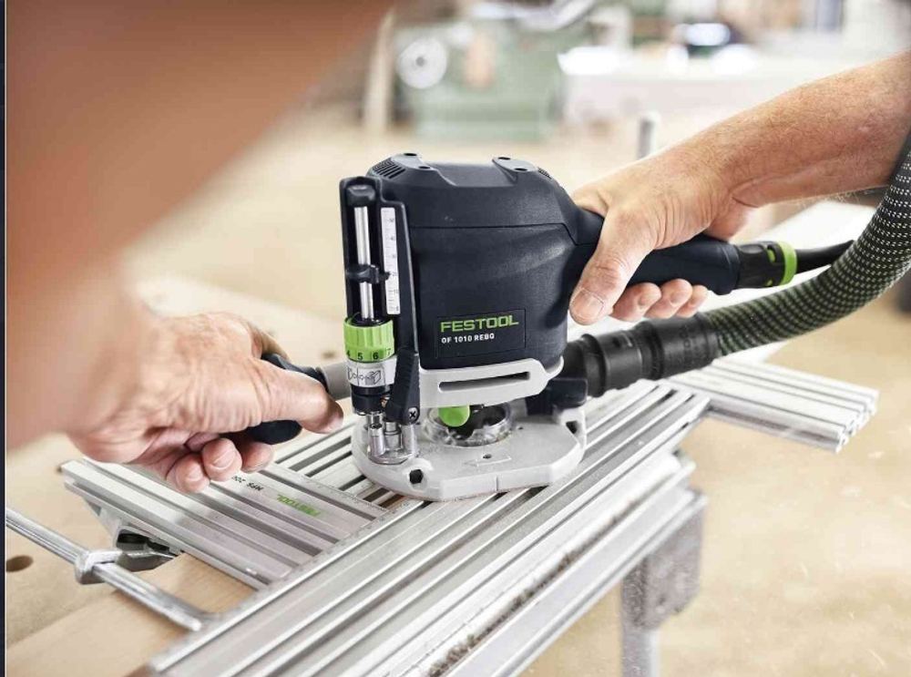 Комплект OF 1010 REBQ-Plus FESTOOL Вертикальный фрезер OF 1010, боковой упор, устройство для установки на шину - направляющую в систейнере Sys3 578005
