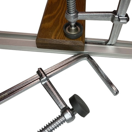 ХИТ! Струбцина кованная F-тип 200 х 60 мм c винтовой рукояткой для установки в Т-паз Woodwork HTC-2060