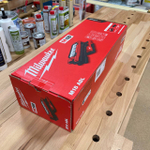 Легкий старт: Аккумуляторный фонарь светодиодный Milwaukee M18 ABL-0 с изменяемым углом наклона 4933498147