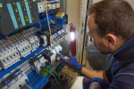 Рабочий фонарь LED Testboy Light 500 с NiMH аккумулятором и магнитным креплением TestboyLight500