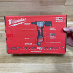 Легкий старт: Аккумуляторный заклепочник MILWAUKEE M12 BPRT-0 4933464404