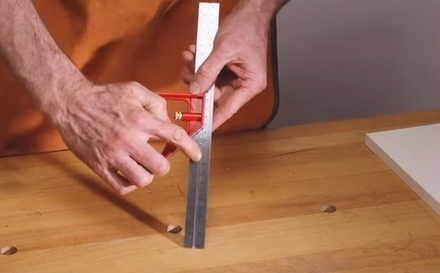 ХИТ! Комбинированный угольник с подвижной базой 300 мм метрический столярный, прямой угол, глубиномер, измеритель высоты, вертикальный уровень Woodwork PTR-300