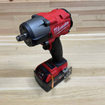 КОМПЛЕКТ! В кейсе M18 FUEL FMTIW2F12-502X: Аккумуляторный импульсный гайковерт FMTIW2F12-0 плюс 2 аккумулятора B5 5.0 А плюс зарядное устройство M12-18 FC MILWAUKEE 4933478450