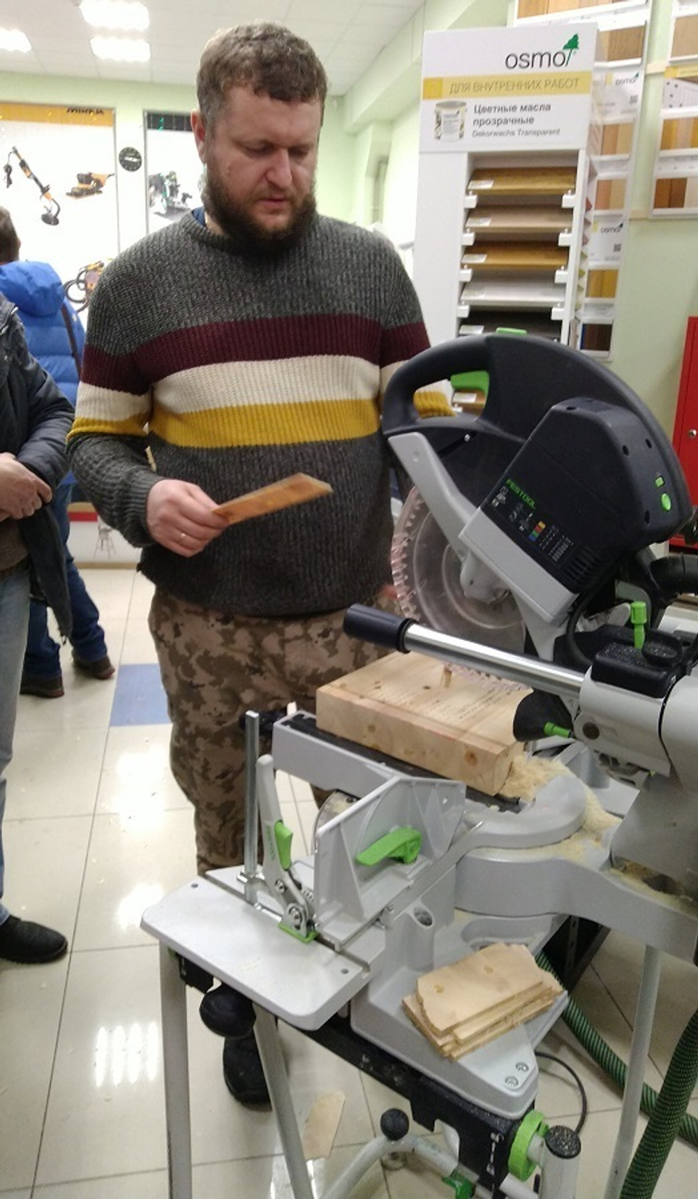 ХИТ! Торцовочная пила с протяжкой FESTOOL KS 120 REB KAPEX 575302