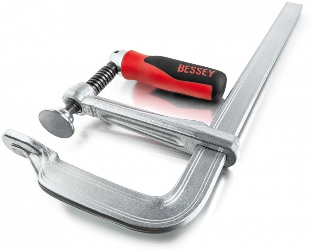 Новинка! Струбцина цельнометаллическая 300/140, 6 кН деревянная ручка BESSEY BE-GZ30