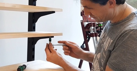 Статья "Стенд стиль ЛОФТ" своими руками