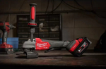 УДОБНЫЙ КОМПЛЕКТ! В кейсе M18 FUEL FSAGSVO125X-502X: Аккумуляторная Угловая шлифмашина с 2 АКБ 5 Ач, зарядным устройством Milwaukee 4933493553