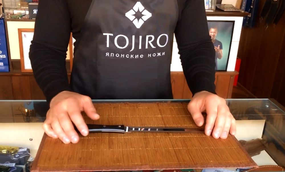 Новинка! Японский Кухонный нож TOJIRO FUJI CUTLERY Серия Special series для замороженных продуктов, костей, хрящей, длина ножа 315 мм, лезвия 190 мм, сталь Мо-V, рукоять термопластик, заточка серрейтор FG-3400