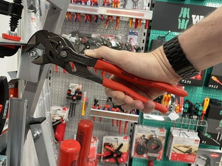 Клещи переставные - гаечный ключ 250 мм, зев 52 мм, фосфатированные, обливные ручки, SB KNIPEX KN-8601250SB