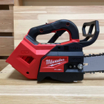 КОМПЛЕКТ M18 FUEL FTHCHS35-802: Аккумуляторная Цепная пила с верхней рукояткой 35 см FTHCHS35-0 с двумя Аккумуляторами HB8 8.0 Ач, Быстрозарядным устройством M12-18 FC Milwaukee 4933479589