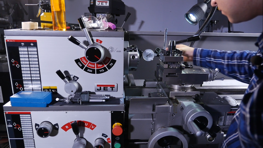 Новинка! Универсальный токарно - винторезный станок по металлу Jet GHB-1340A DRO с УЦИ 380В 1,5/2,8 кВт 50000710T