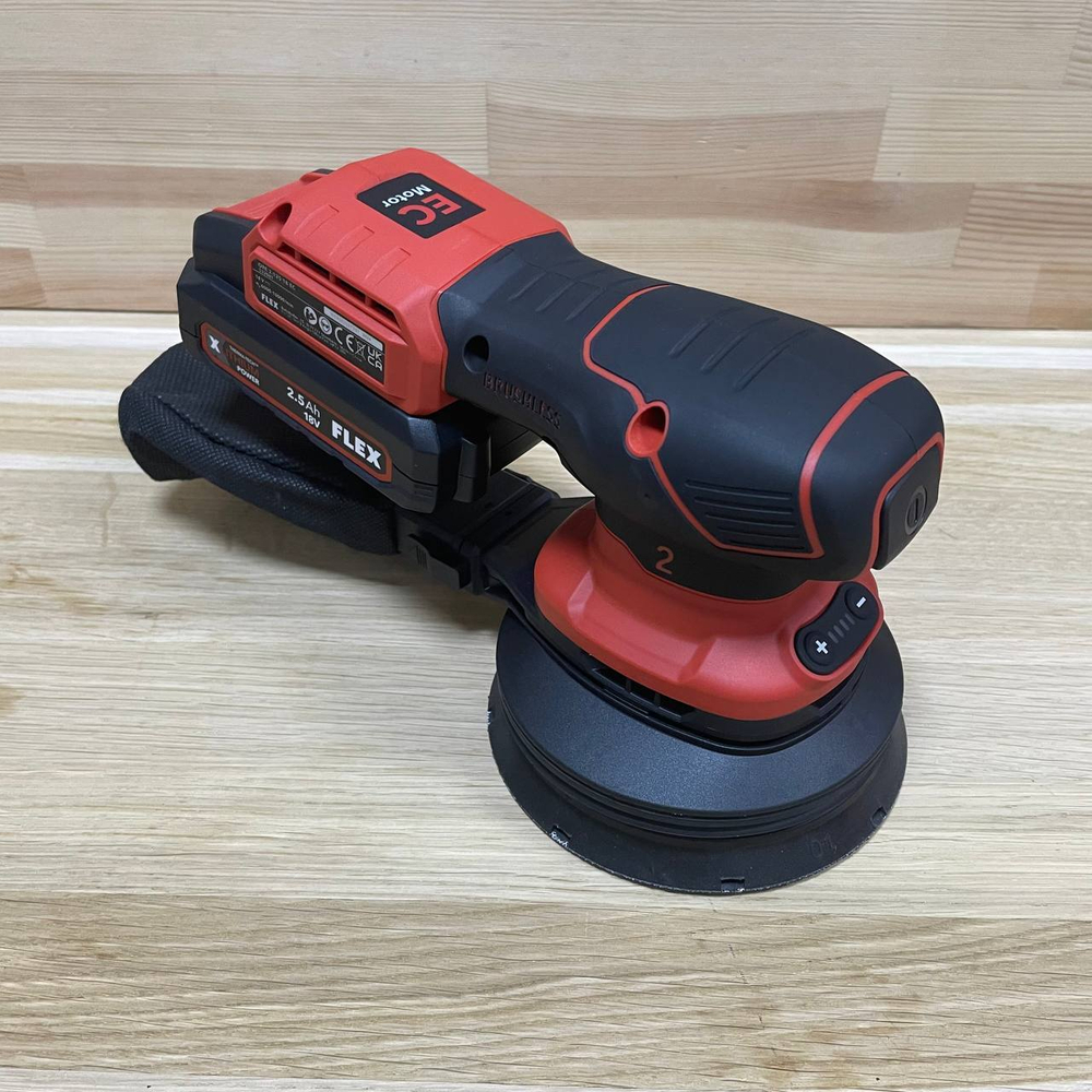 Новинка! Комплект ORE 2-125 18-EC/2.5 Set Аккумуляторная эксцентриковая шлифмашина ход 2 мм. диск 125 мм, ПЛЮС два Аккумулятора АР 18/2.5, Зарядное устройство СА 10.8/18.0 в кейсе FLEX 532083
