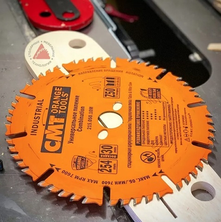 ХИТ! Диск пильный универсальный индустриальный 305 х 3,2 / 2,2 х 30 Z 60 CMT 215.060.12M