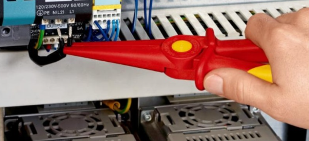 Новинка! Длинногубцы плоские KNIPEX VDE из армированного фиберглассом пластика 220 мм, диэлектрические. Пластиковые ПАССАТИЖИ KN-986202