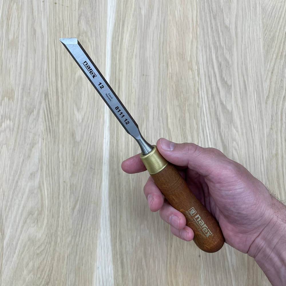 ЦЕНЫ НИЖЕ ХИТ! Стамеска косая правая с ручкой 12 мм Wood Line Plus Narex 811112