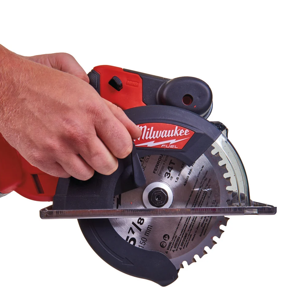 Легкий старт: Аккумуляторная циркулярная пила по металлу Milwaukee M18 FMCS-0X FUEL HD BOX, D 150 / 20 мм, в кейсе 4933459192