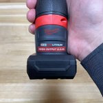 УДОБНЫЙ КОМПЛЕКТ ХИТ! M12 FUEL FCIWF12G3-502X Аккумуляторный гайковерт импульсный плюс 2 аккумулятора M12 HB5 и зарядное устройство C12 C, в кейсе MILWAUKEE 4933493455