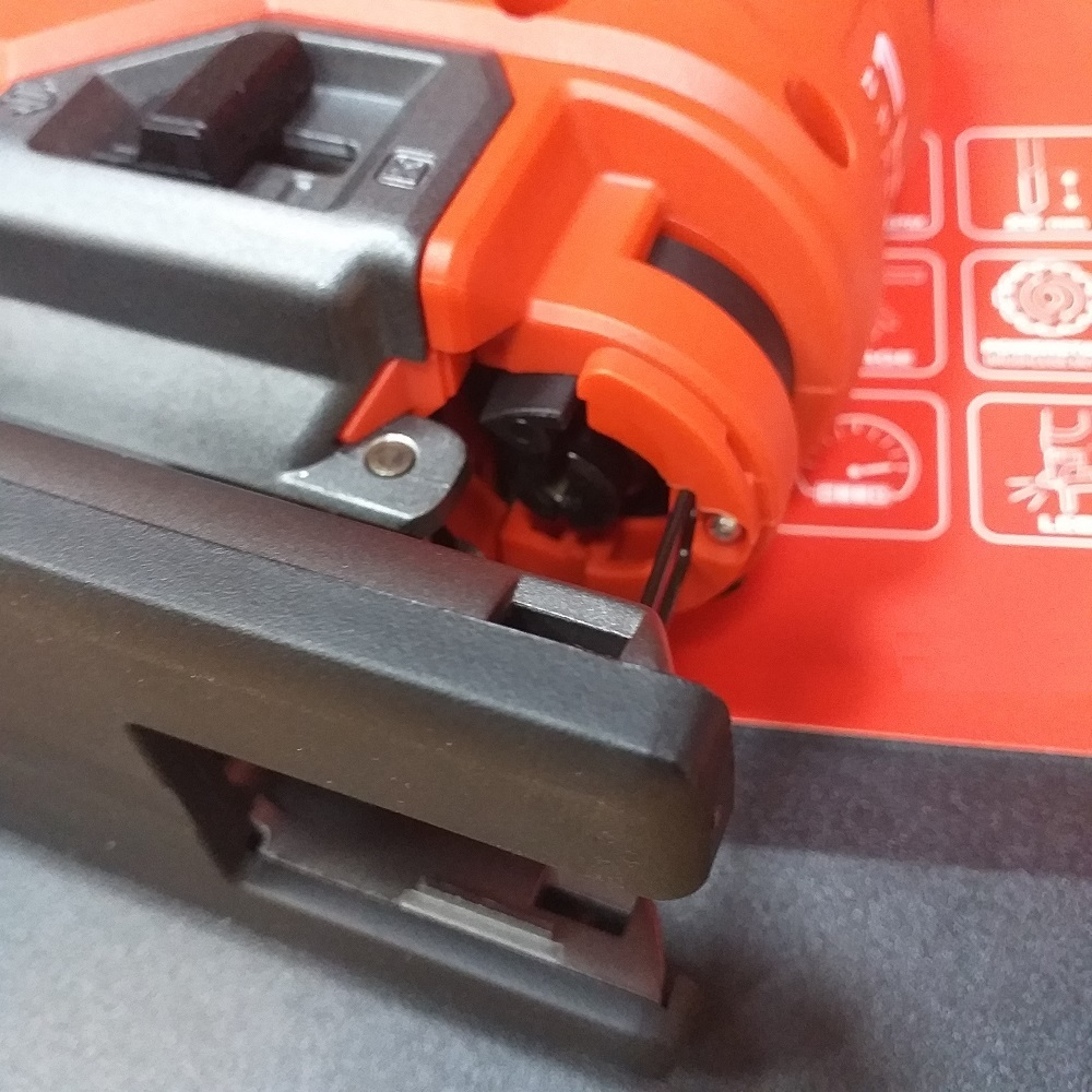 Легкий старт : Аккумуляторный лобзик M18 FUEL FJS-0X в кейсе Milwaukee 4933464726