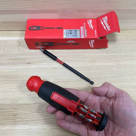 Отвертка универсальная SHOCKWAVE 14 в 1, деpжaтeль бит 1/4 дюйма подхoдит для электроинстpумента MILWAUKEE 4932498174