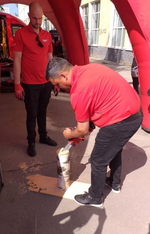Легкий старт: Аккумуляторная цепная садовая пила Milwaukee M12 FUEL FHS-0 4933472211