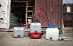 Новинка! КОМПЛЕКТ SWITCH TANK база M18 BPFPH-401 Аккумуляторный опрыскиватель ранцевый на 15 л BPFPH-0 без бака, Аккумулятор RED M18 B4 4.0 Ач . Зарядное устройство M12-18 C Milwaukee 4933464962